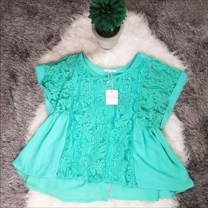 HYPR Green Floral Blouse Top